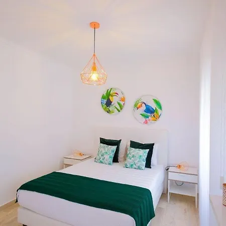 Wave Sun House